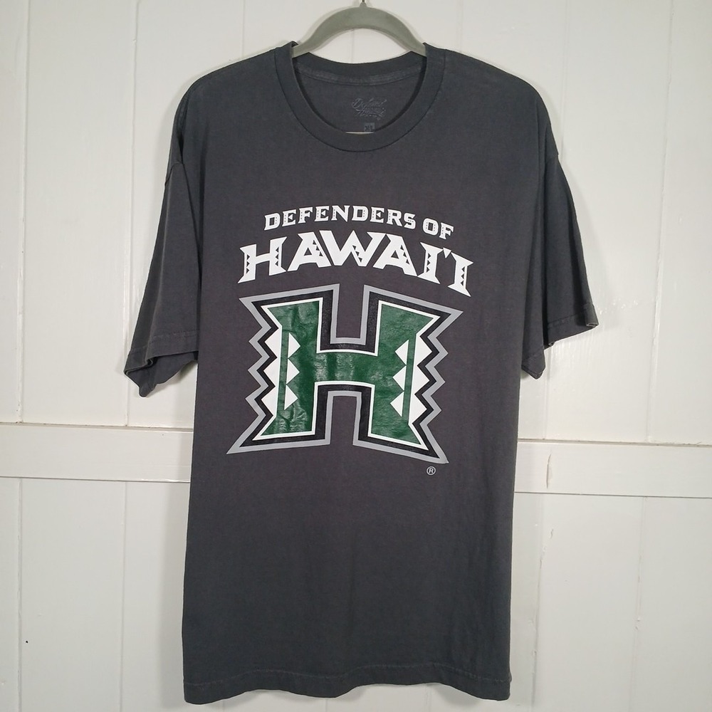 Defend Hawaii × Rainbow Warriors Shirt "Defenders" Graphic Tee Men's XL Gray SS